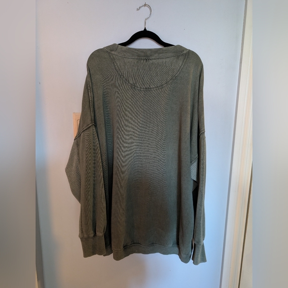 Aerie Oversized Washed Sweatshirt – Sage Green – 29” PTP – Slouchy Fit - Picture 4 of 6